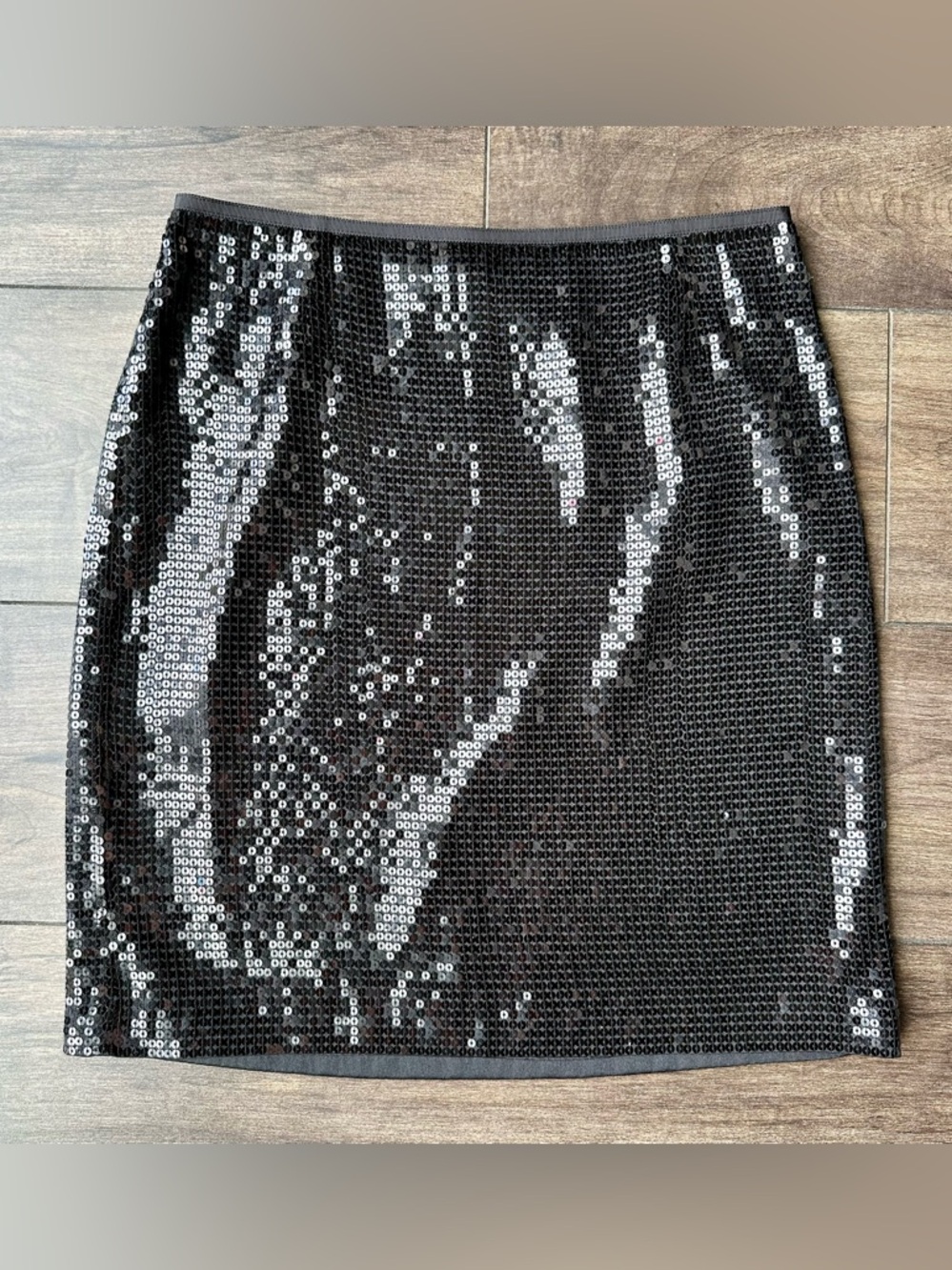 Ann Taylor Black Sequin Skirt - Size 2 - Shimmery - A-line Silhouette